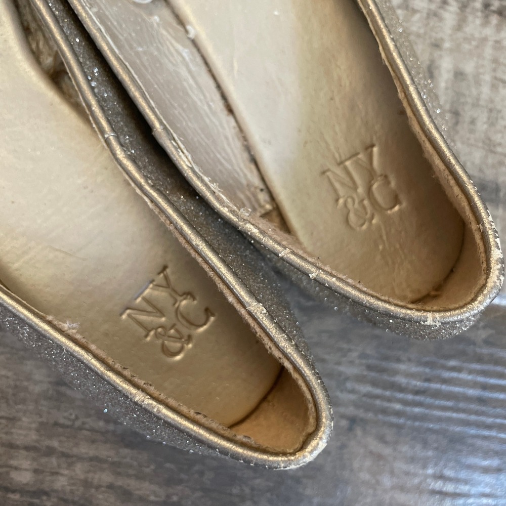 Gold Glitter Ballet Flats Womens Size 7 Sparkly Minimalist New York & Co Y2K 90s - Picture 8 of 8